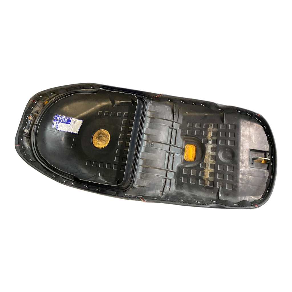 Rivestimento Sella Honda SH 125 / 150 (2001–2004) – Ecopelle + Antiscivolo – Cuciture a Scelta – Pronta da Installare